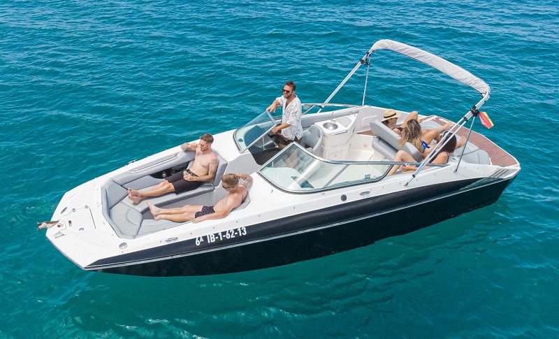 Ibiza speed boat regal