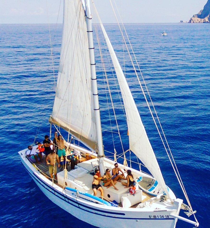 Ibiza chilled yacht